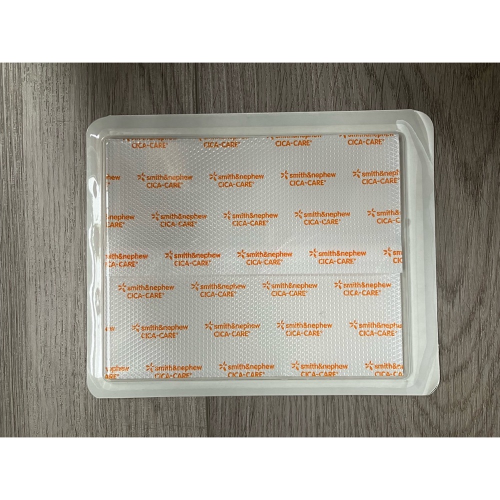 Silicone Gel Scar Sheet (5x6”) - Picture 2 of 2